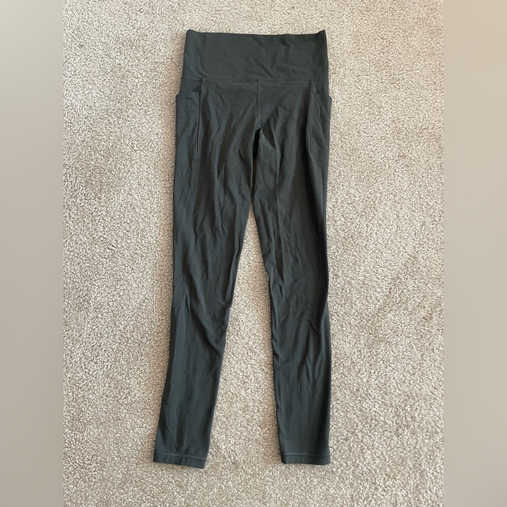 Athleta Salutation Stash Pocket II 7/8 Tight Legging Size XST Pre-owned